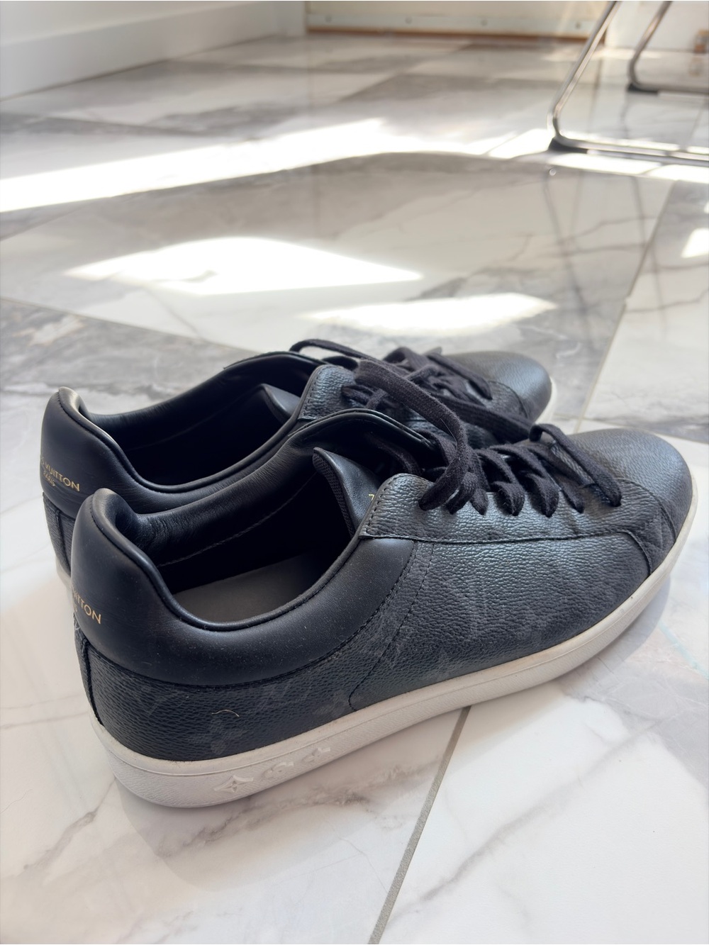 Men’s Louis Vuitton Matchmake Low-Top Sneakers in Monogram Eclipse Canvas (US 9)